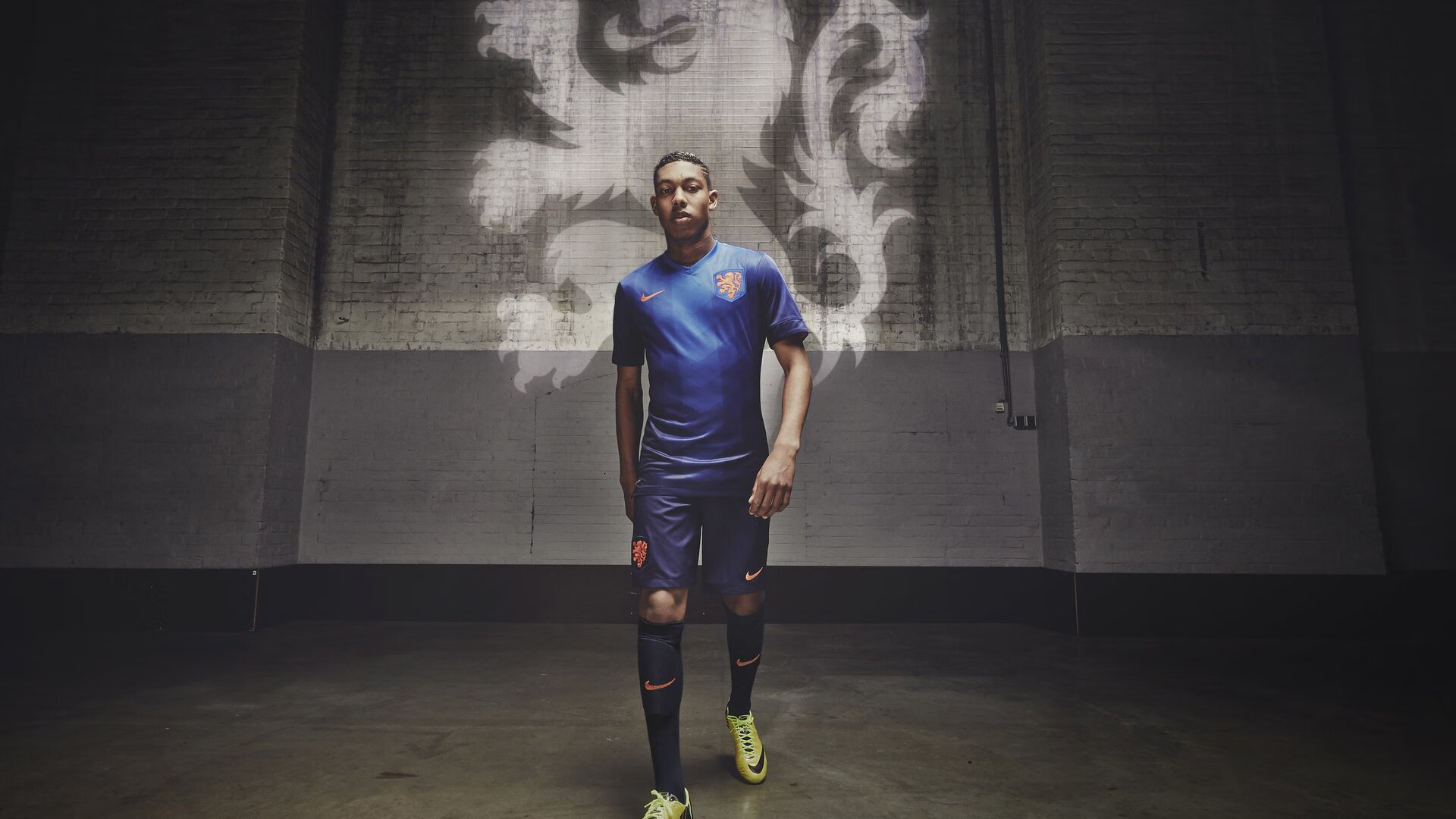 《电竞赛事的数字化转型:从线下走向云端》,电子竞技赛事的内涵构建及传播价值