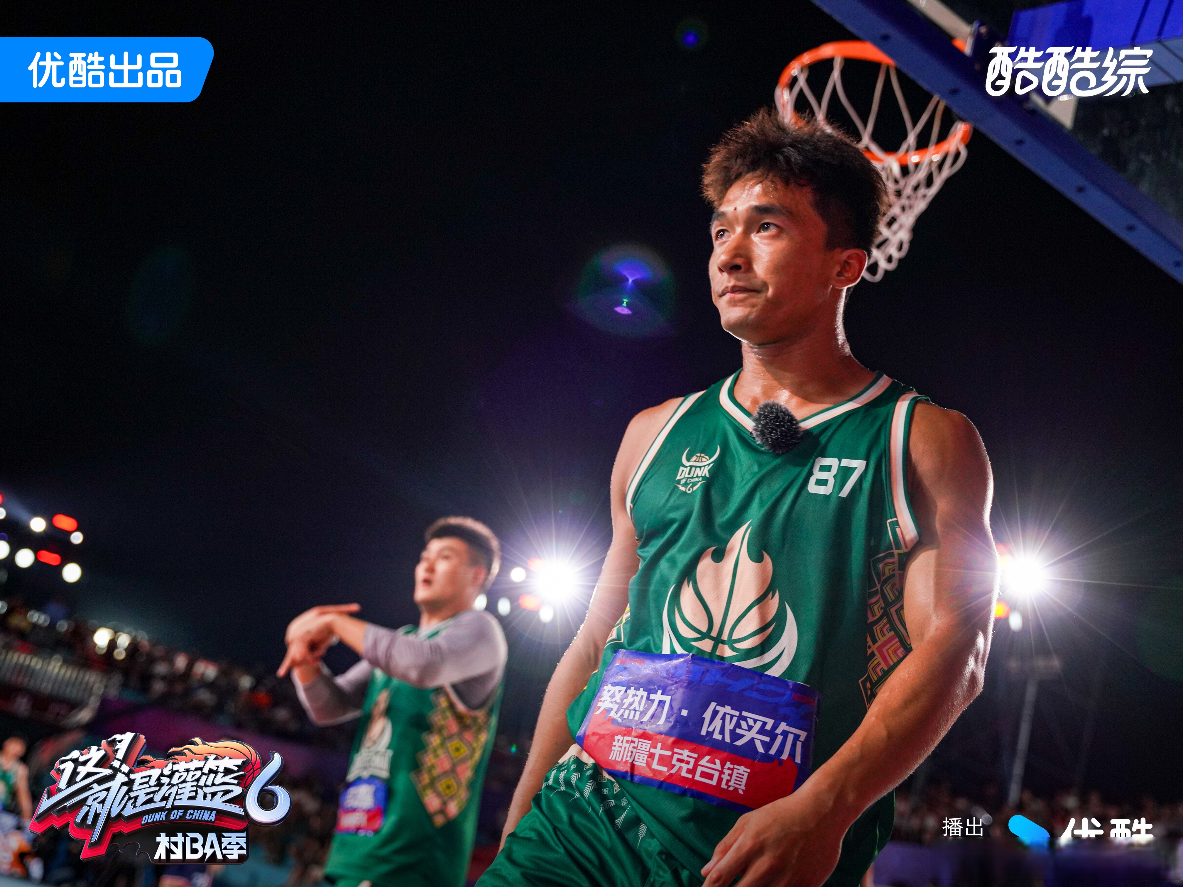 关于"明星球员的持久热情：在赛场上的精彩表现"的信息